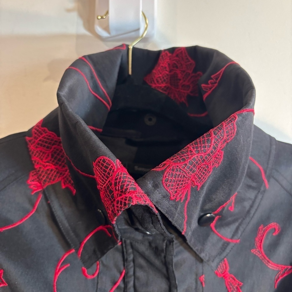 SAMUEL DONG Sz S Jacket Embroidered Roses Funnel Neck Zipper Closure Pockets NEW - Picture 2 of 13